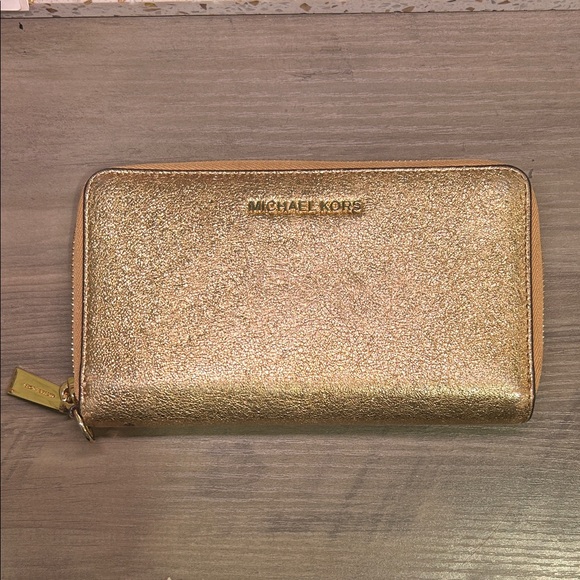Michael Kors Shimmering Gold Wallet or wristlet, missing strap. EUC - Picture 1 of 10